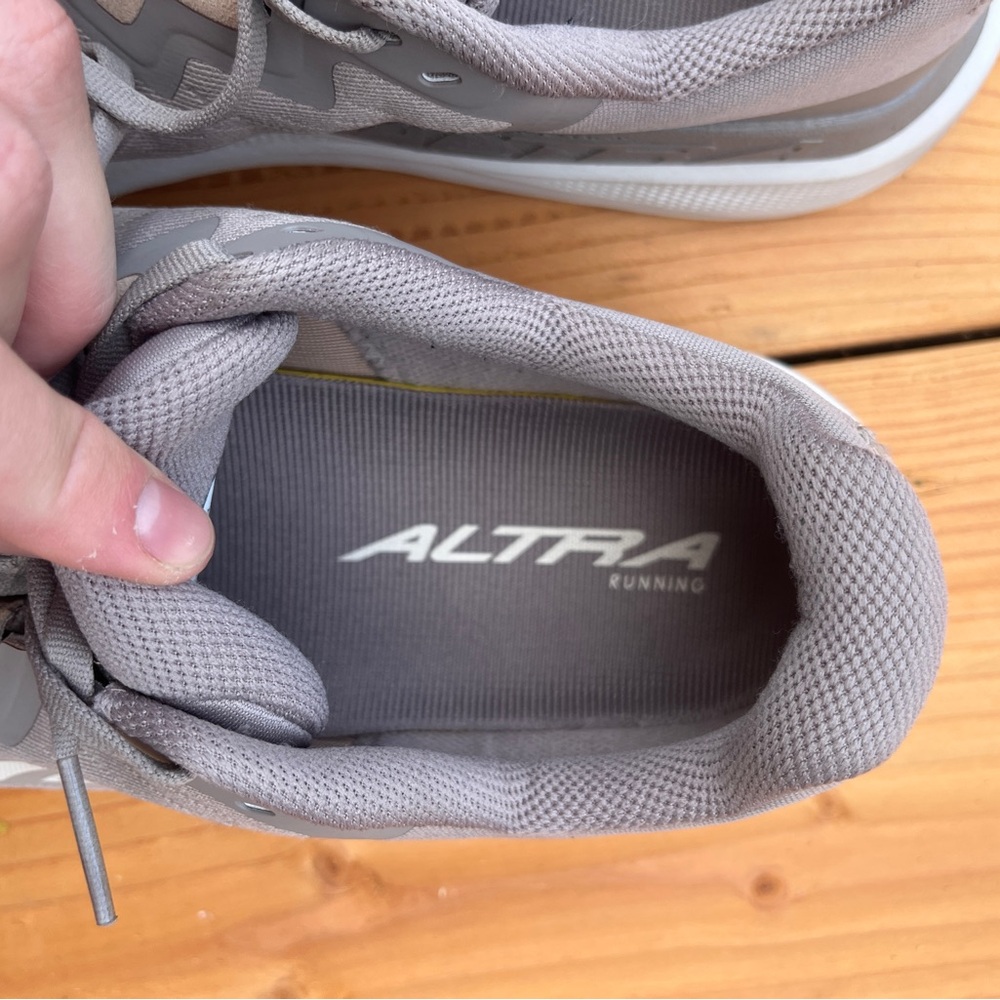 Altra Light Gray Running Shoes - Picture 4 of 10